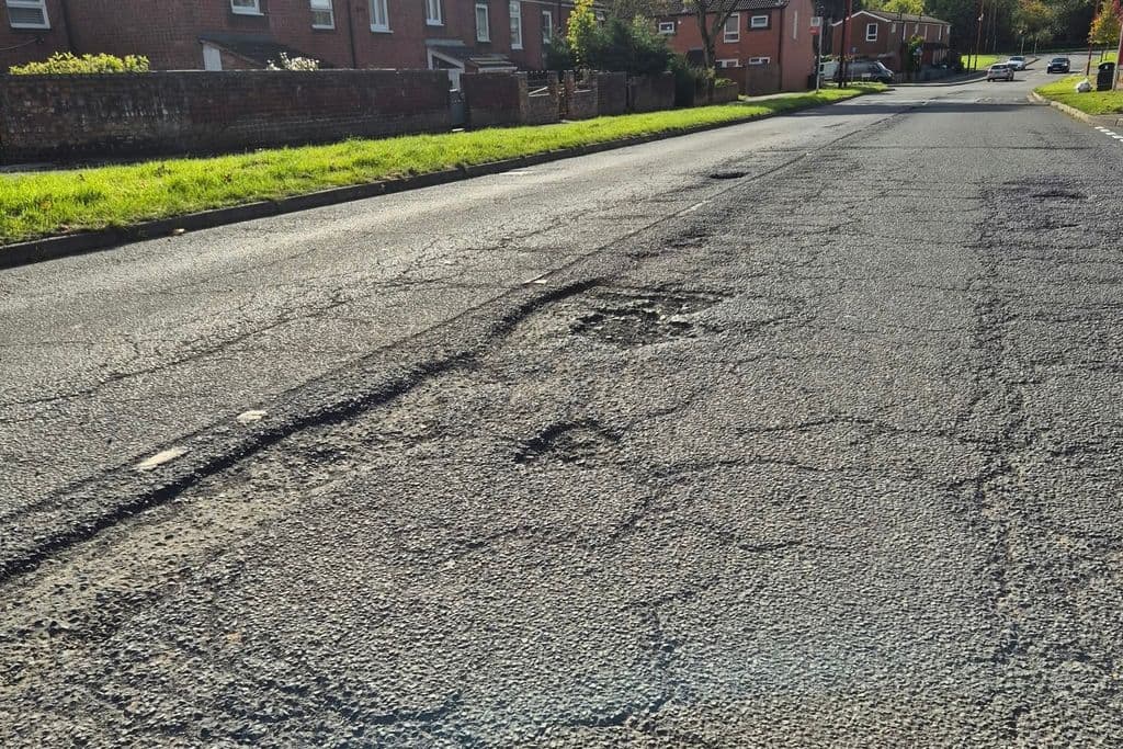 BOLEYN ROAD, NEW FRANKLEY: CALL FOR FULL RESURFACING