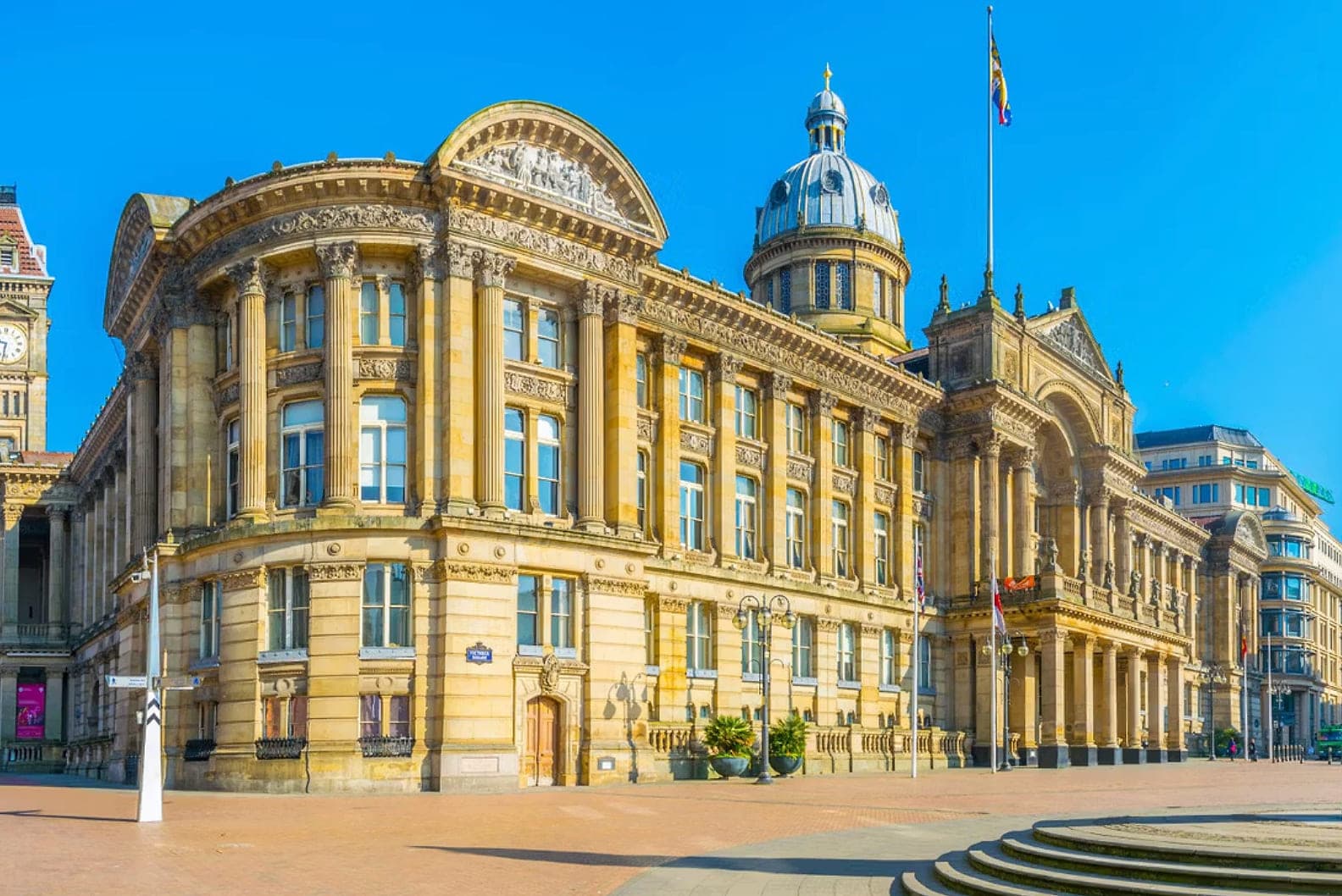 The Council House on Victoria Square, Birmingham, under a clear blue sky